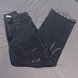 Women’s Forever 21 cropped ripped black jeans